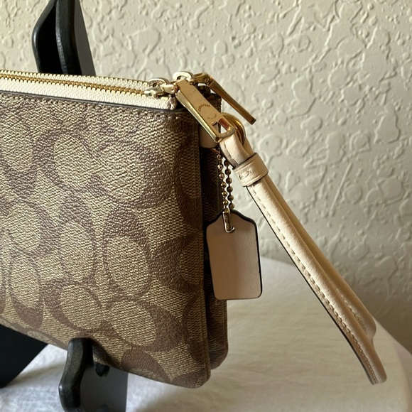 Coach: Signature Canvas Double Corner Zip Wristlet - Picture 8 of 16